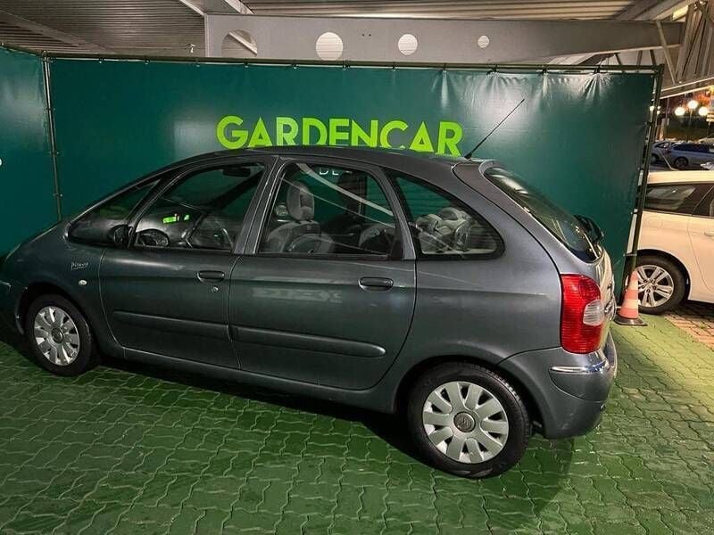 Usado Citroën Xsara Picasso Exclusive 109 HP (80 kW) 2009 Antracite Monovolume