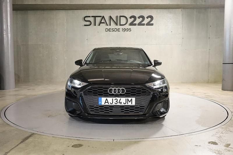 Usado Audi A3 116 HP (85 kW) 2021 Preto Sedan