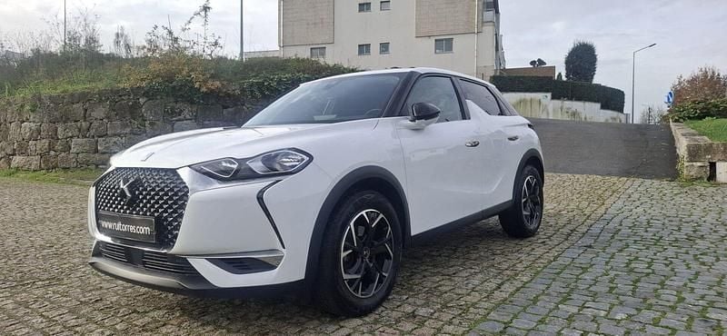 Branco Usado 2019 DS Automobiles DS3 So Chic SUV | € 18.700 (Preço elevado) - Imagem 1/4