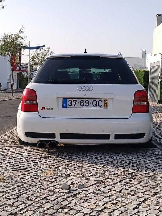 Usado Audi RS4 Competition 520 HP (382 kW) 2000 Carrinha