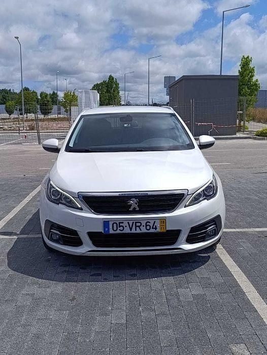 Usado 2018 Peugeot 308 Sedan | € 8.500 (Bom preço) - Imagem 1/4