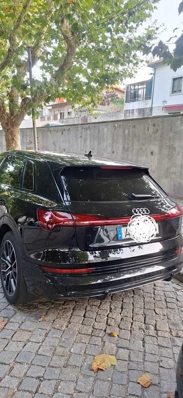 Preto Usado 2021 Audi e-tron SUV | € 35.500 (Preço justo) - Imagem 1/4