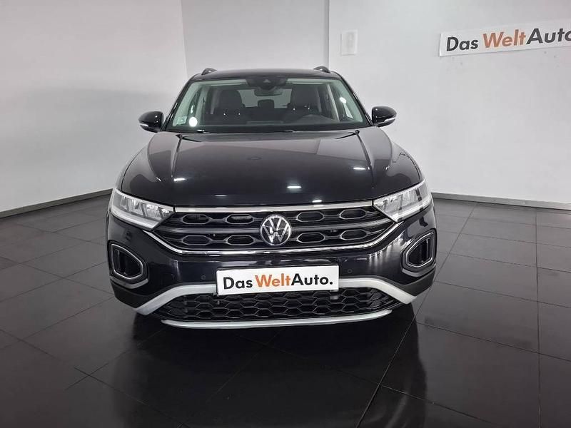 Usado VW T-Roc 110 HP (80 kW) 2024 Preto SUV
