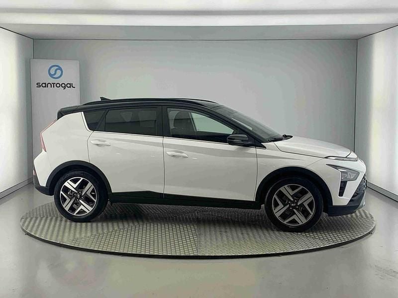 Branco Usado 2024 Hyundai Bayon Premium SUV | € 21.900 (Preço elevado) - Imagem 1/4
