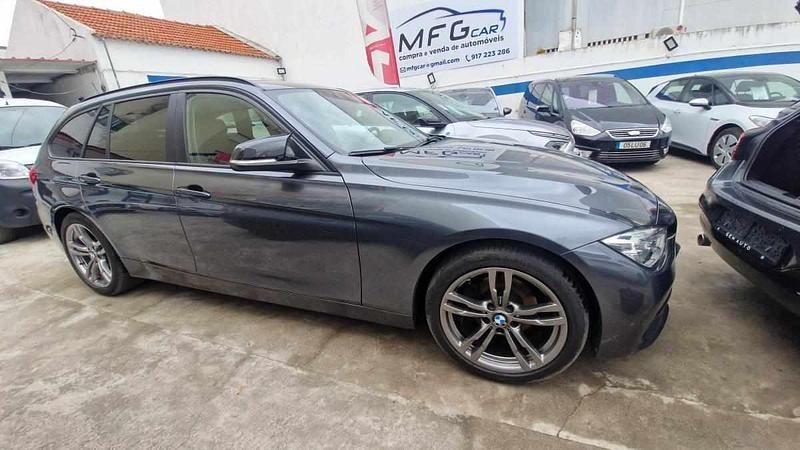 Cinzento Usado 2018 BMW 318 Carrinha | € 20.500 (Preço justo) - Imagem 1/4