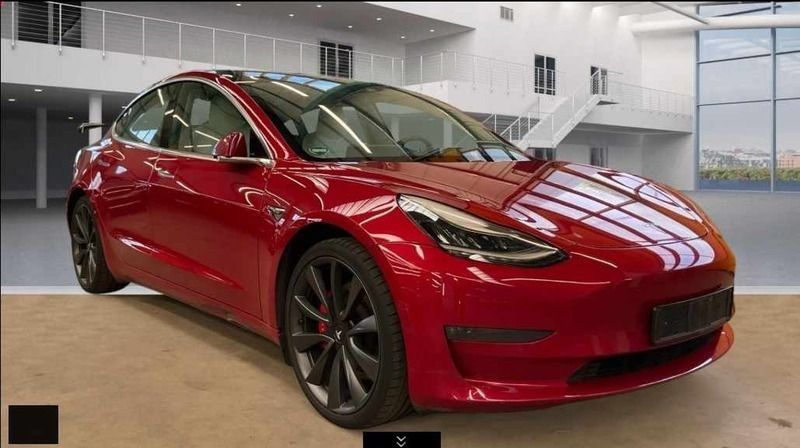 Branco Usado 2020 Tesla Model 3 Performance Sedan | € 26.900 (Bom preço) - Imagem 1/4