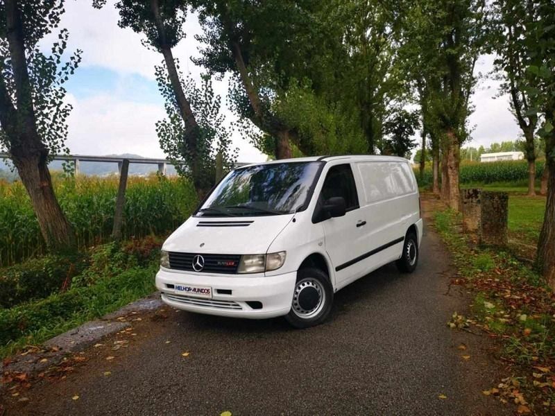 Branco Usado 2002 Mercedes Vito Monovolume | € 6.500 - Imagem 1/4