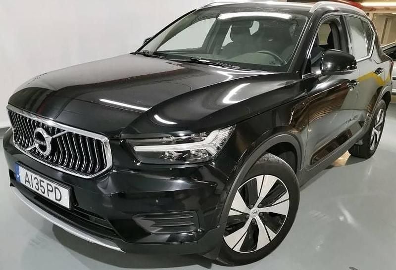 Preto Usado 2021 Volvo XC40 Inscription SUV | € 27.799 (Bom preço) - Imagem 1/4