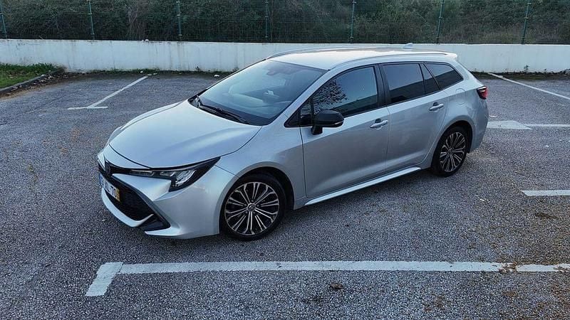 Usado 2019 Toyota Corolla Hybrid Comfort Sedan | € 14.980 - Imagem 1/4