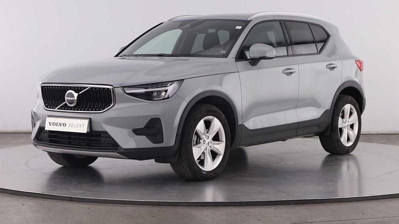 Cinzento Usado 2024 Volvo XC40 SUV | € 35.000 (Preço justo) - Imagem 1/4