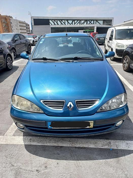 Usado 2000 Renault Mégane Sedan | € 1.200 - Imagem 1/4
