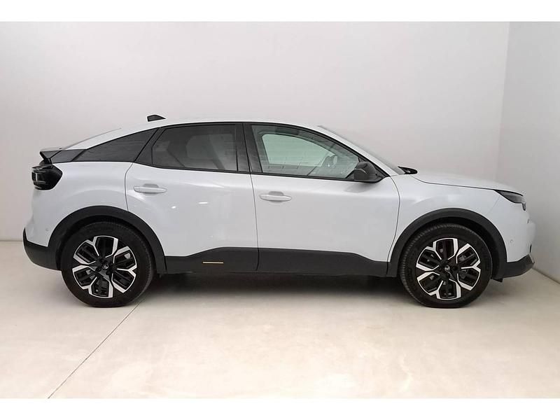 Usado Citroën e-C4 114 kW (156 HP) 2025 Branco Sedan