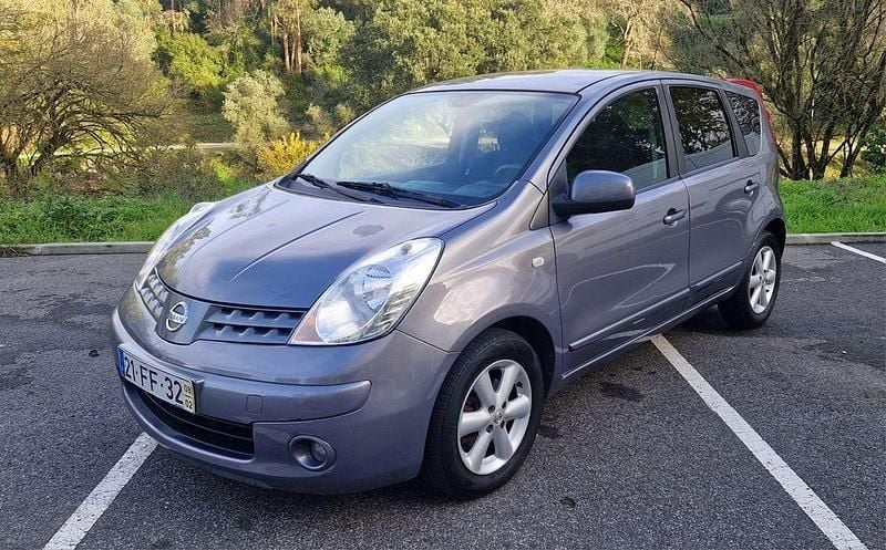 Usado 2008 Nissan Note Sedan | € 3.950 - Imagem 1/4