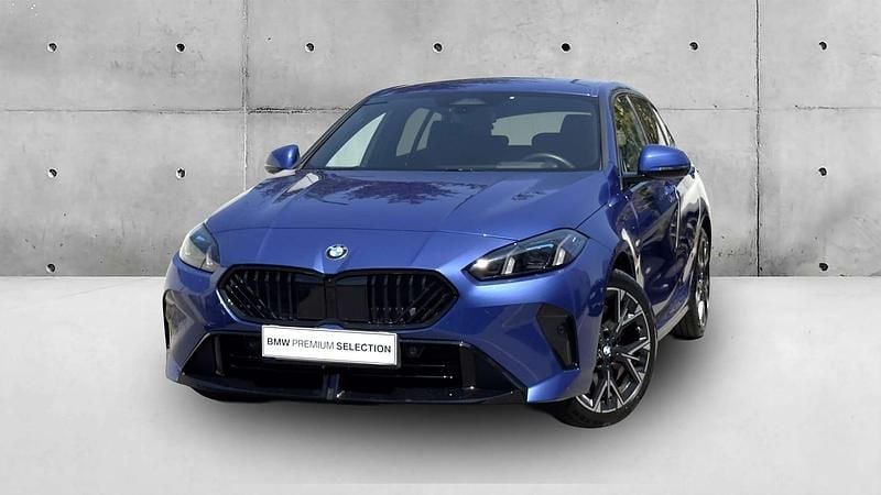 Azul portimão metalizada Usado 2024 BMW 120 Citadino | € 42.900 - Imagem 1/4