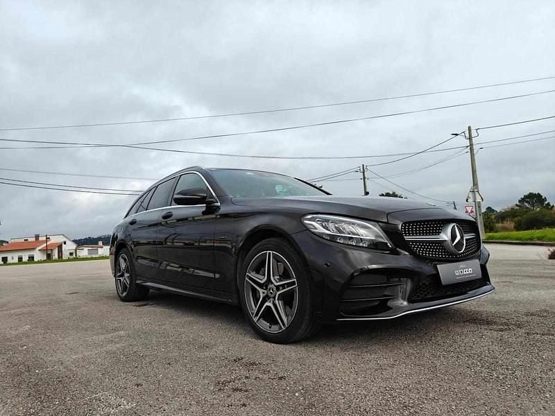 Usado Mercedes C300 306 HP (225 kW) 2020 Preto Carrinha