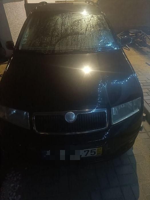 Usado 2007 Skoda Fabia Carrinha | € 2.600 - Imagem 1/4