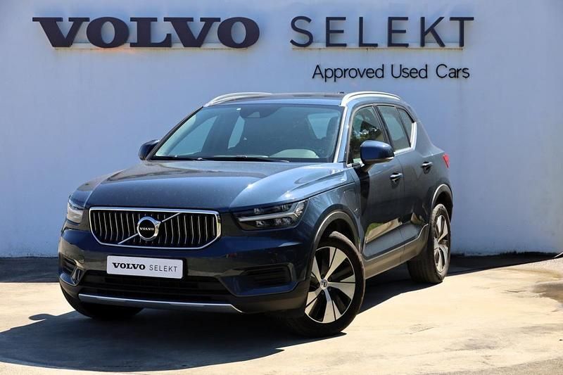 Preto Usado 2021 Volvo XC40 Inscription SUV | € 32.700 (Preço justo) - Imagem 1/4
