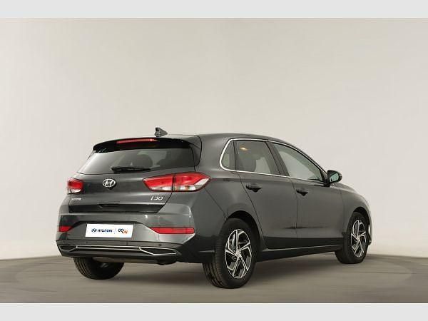 Usado Hyundai i30 Style 120 HP (88 kW) 2024 Amazon grey (metalizado) Carrinha