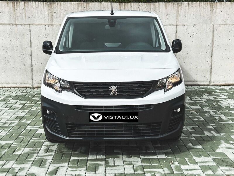 Branco Usado 2023 Peugeot Partner Monovolume | € 16.660 (Super Preço) - Imagem 1/4