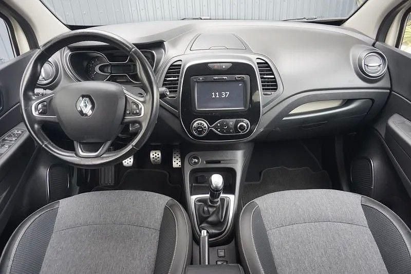 Usado Renault Captur 120 HP (88 kW) 2018 Outra SUV