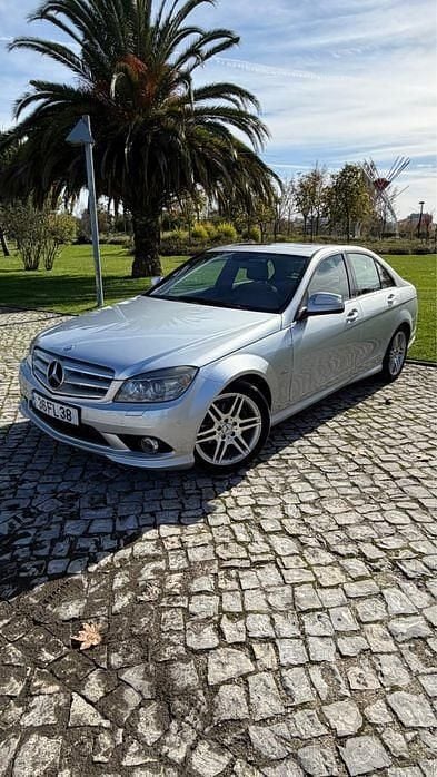 Usado 2008 Mercedes C220 AMG Sedan | € 15.000 (Caro) - Imagem 1/4