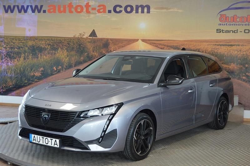 Cinza Usado 2022 Peugeot 308 Active Carrinha | € 17.900 (Preço justo) - Imagem 1/4