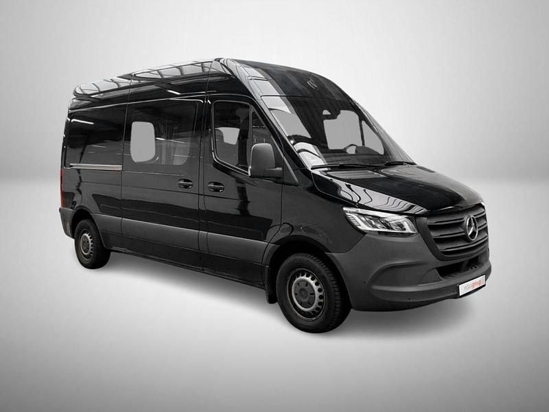 Preto Usado 2019 Mercedes Vito Van | € 29.990 - Imagem 1/4