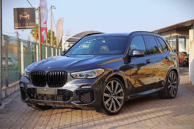 Azul Usado 2020 BMW X5 Performance SUV | € 54.990 - Imagem 1/4