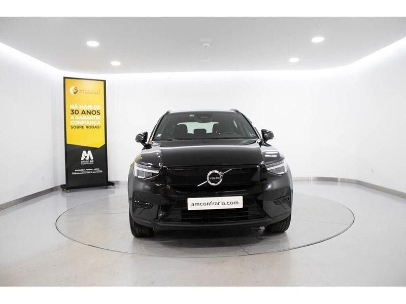 Preto Usado 2023 Volvo XC40 Core SUV | € 41.980 - Imagem 1/4