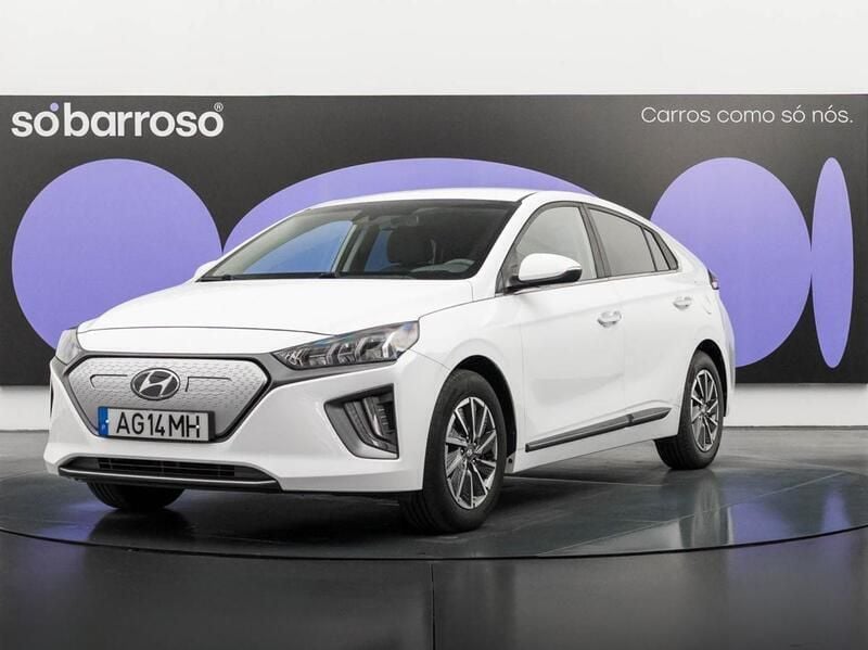 Branco Usado 2021 Hyundai Ioniq 6 Sedan | € 16.990 - Imagem 1/4
