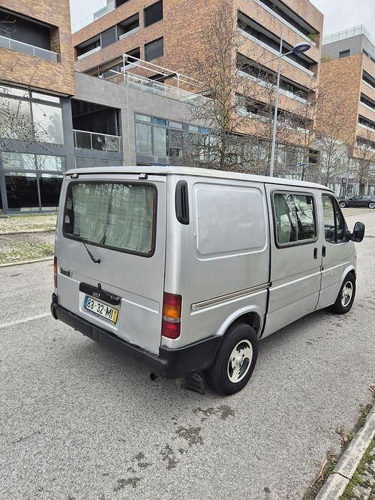 Usado Ford Transit 150 HP (110 kW) 1998 Sedan