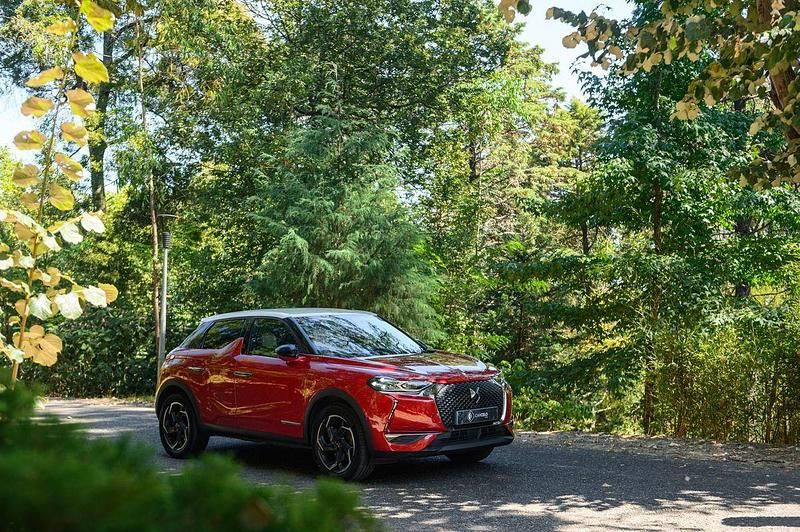Vermelho Usado 2019 DS Automobiles DS3 Grand Chic SUV | € 18.990 - Imagem 1/4