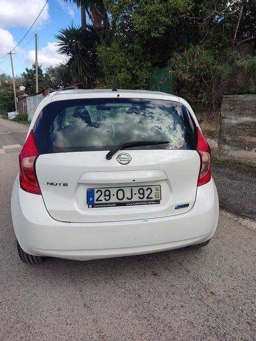 Usado Nissan Note Acenta 90 HP (66 kW) 2014 Sedan