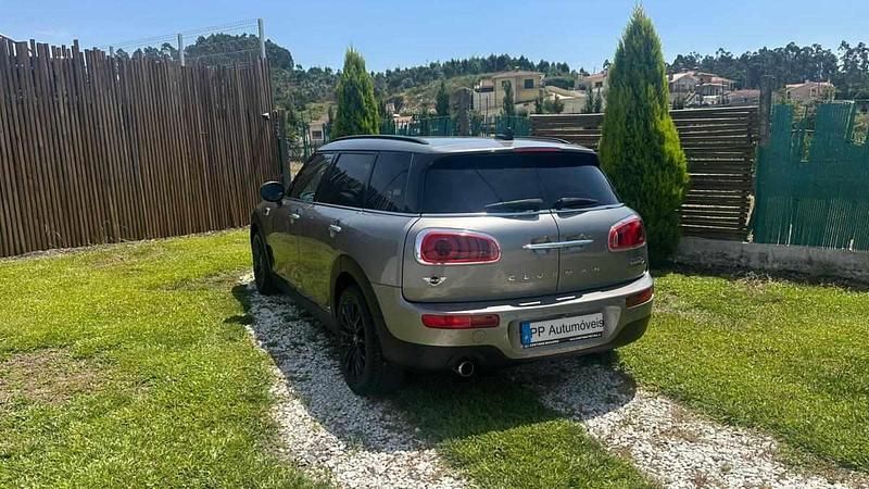 Usado Mini Clubman 150 HP (110 kW) 2016 Cinzento Carrinha