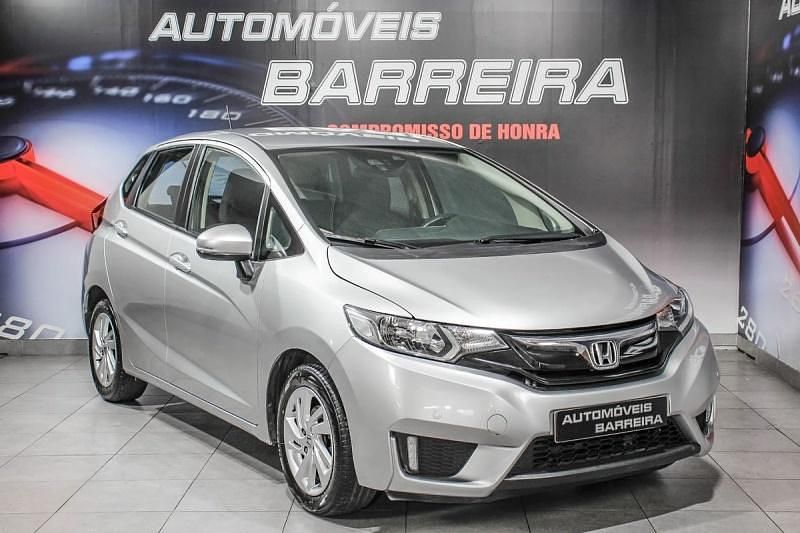 Cinza Usado 2016 Honda Jazz Comfort Citadino | € 13.900 (Preço justo) - Imagem 1/4