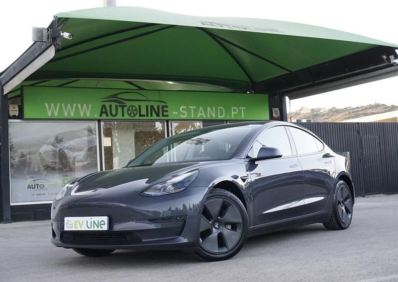 Cinza Usado 2021 Tesla Model 3 Long Range AWD Sedan | € 27.990 (Preço justo) - Imagem 1/4