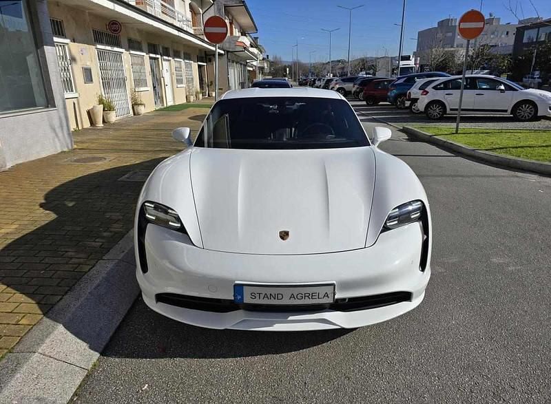 Usado Porsche Taycan 389 kW (530 HP) 2020 Branco Sedan
