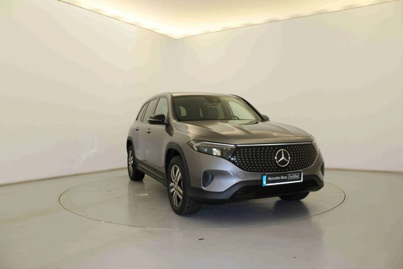 Cinzento Usado 2024 Mercedes EQB250+ Edition SUV | € 56.990 (Caro) - Imagem 1/4