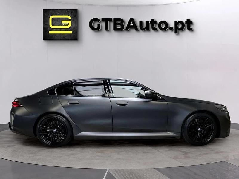 Preto Usado 2024 BMW M5 Shadowline Sedan | € 149.500 - Imagem 1/4