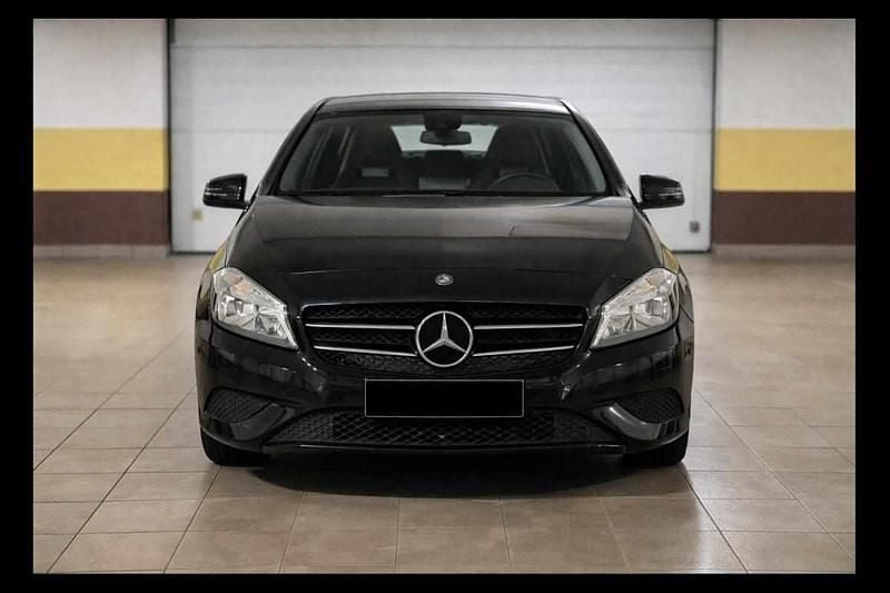 Usado Mercedes A180 109 HP (80 kW) 2013 Preto Citadino