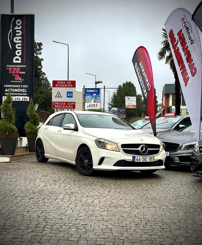 Usado Mercedes A160 90 HP (66 kW) 2016 Branco