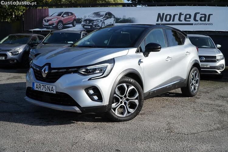 Usado Renault Captur Intens 90 HP (66 kW) 2022 Branco SUV