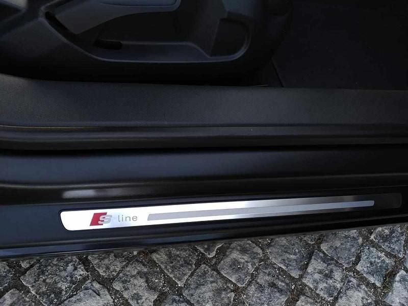 Usado Audi TT S-Line 200 HP (147 kW) 2008 Preto Coupé