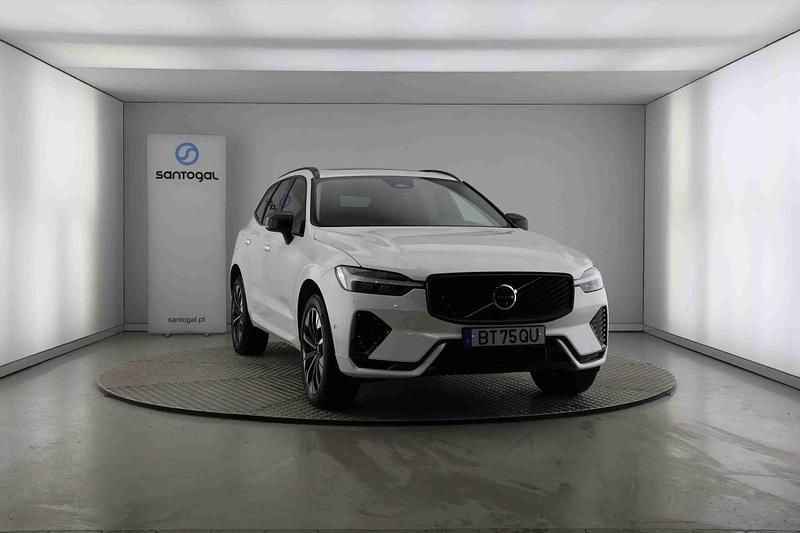 Usado Volvo XC60 Plus 253 HP (186 kW) 2025 Branco SUV