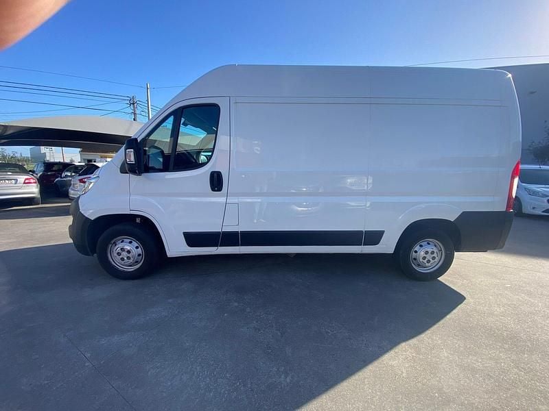 Usado Citroën Jumper 140 HP (102 kW) 2019 Branco Monovolume