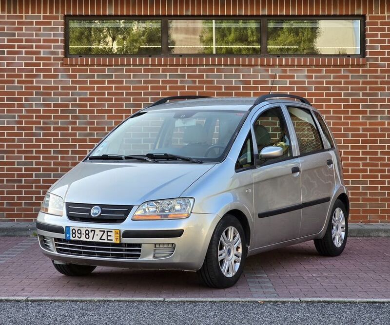 Usado 2004 Fiat Idea Active Monovolume | € 2.990 - Imagem 1/4