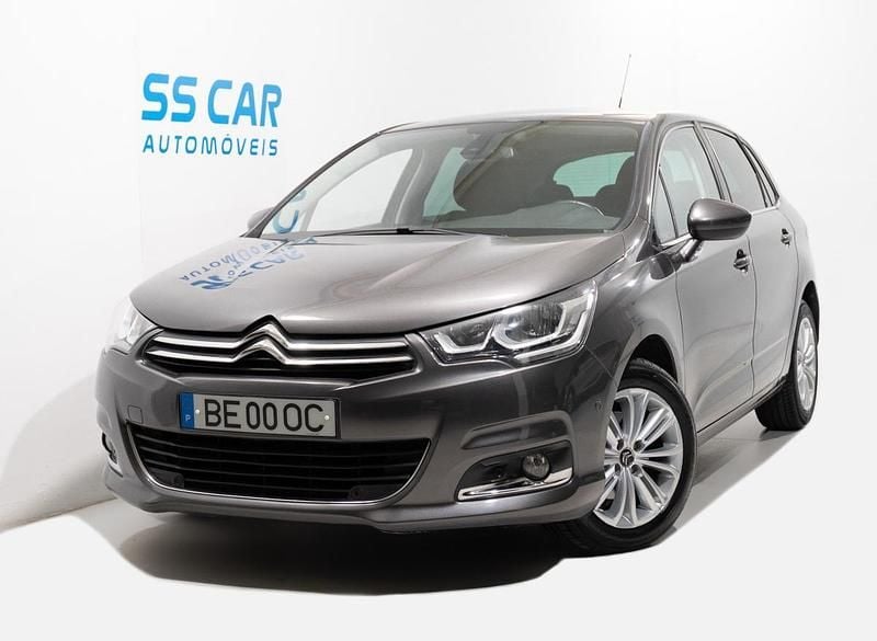 Cinza Usado 2015 Citroën C4 Feel Citadino | € 9.490 (Bom preço) - Imagem 1/4