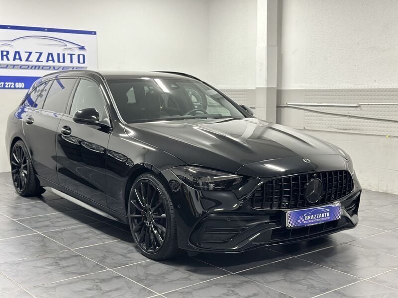 Usado Mercedes C300 AMG line 265 HP (194 kW) 2022 Preto Carrinha