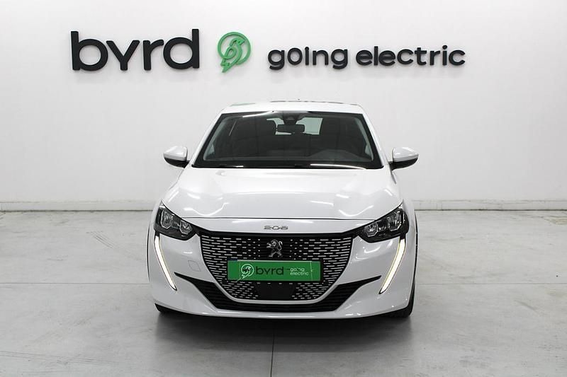 Usado Peugeot e-208 Active 100 kW (136 HP) 2020 Branco Citadino