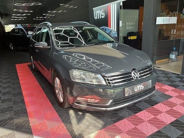 Cinza Usado 2014 VW Passat Carrinha | € 10.500 (Bom preço) - Imagem 1/4